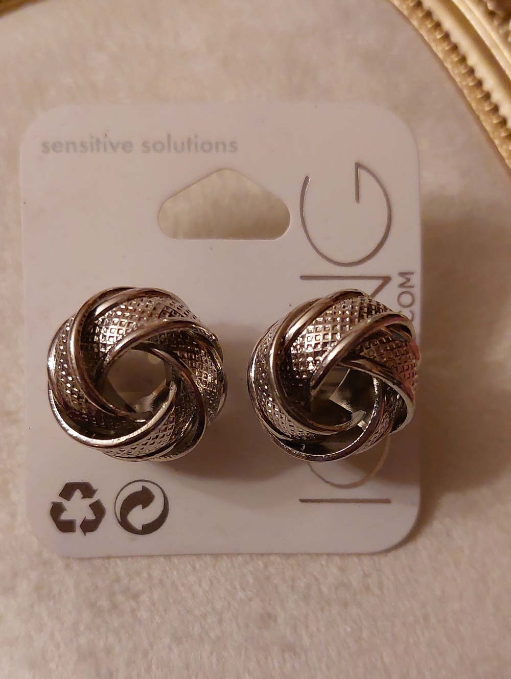 ICING NWT Knot Stud Earrings in Silvertone- Sensitive Solutions
